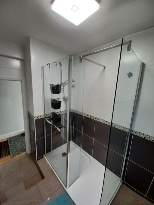 Apartment The Gem - Character Flat With Parking *