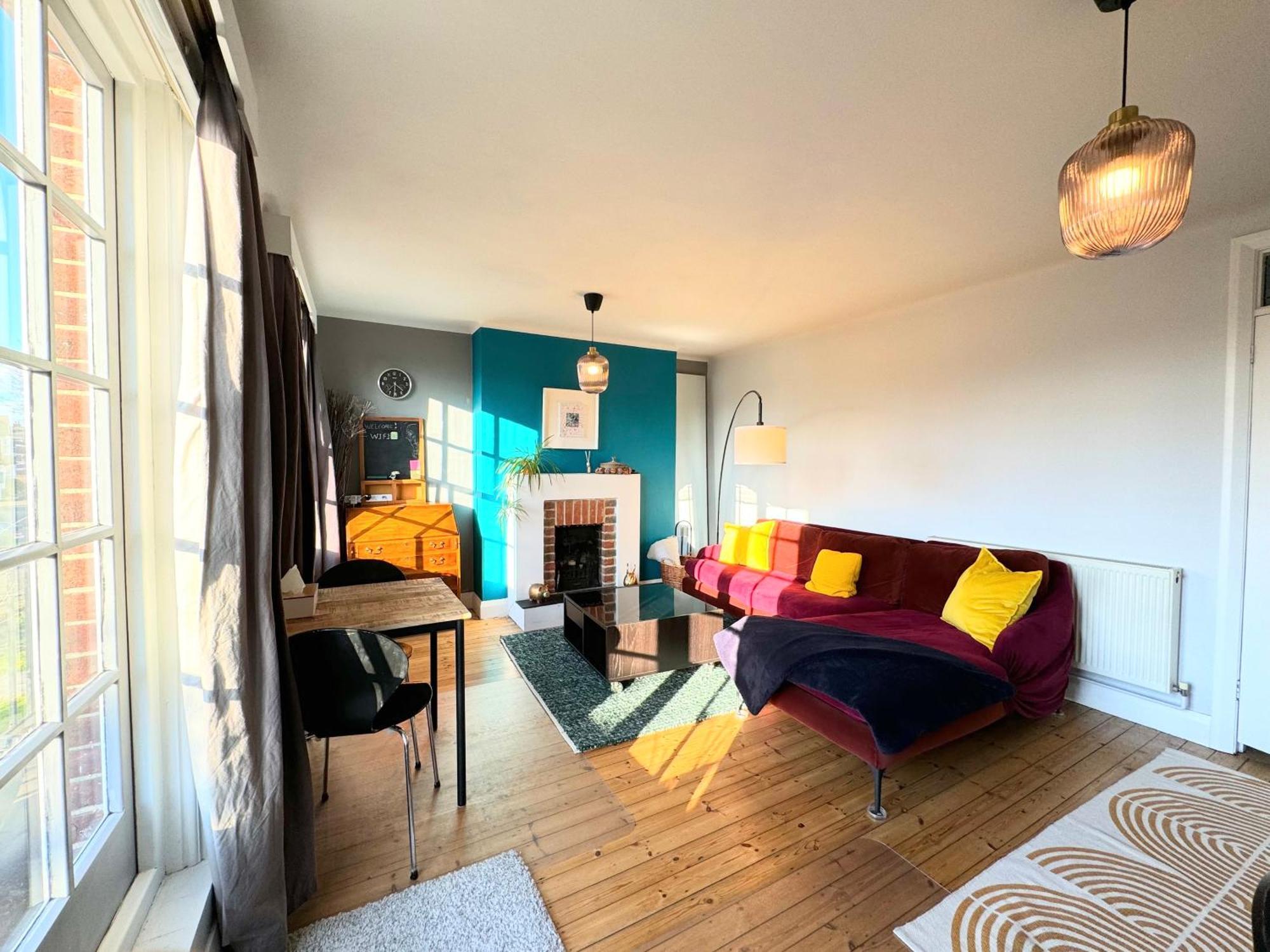 The Gem - Character Flat With Parking *