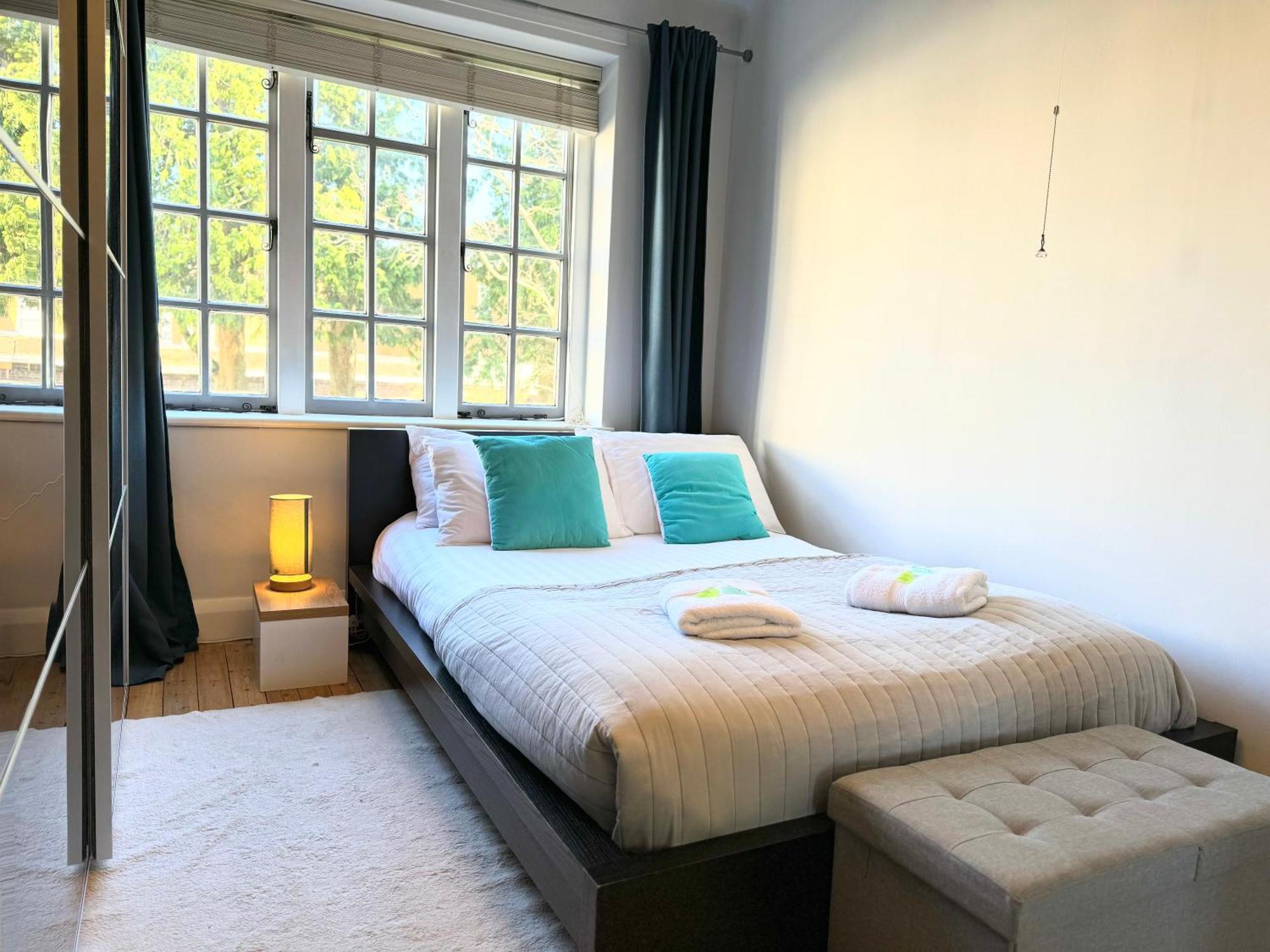 The Gem - Character Flat With Parking *