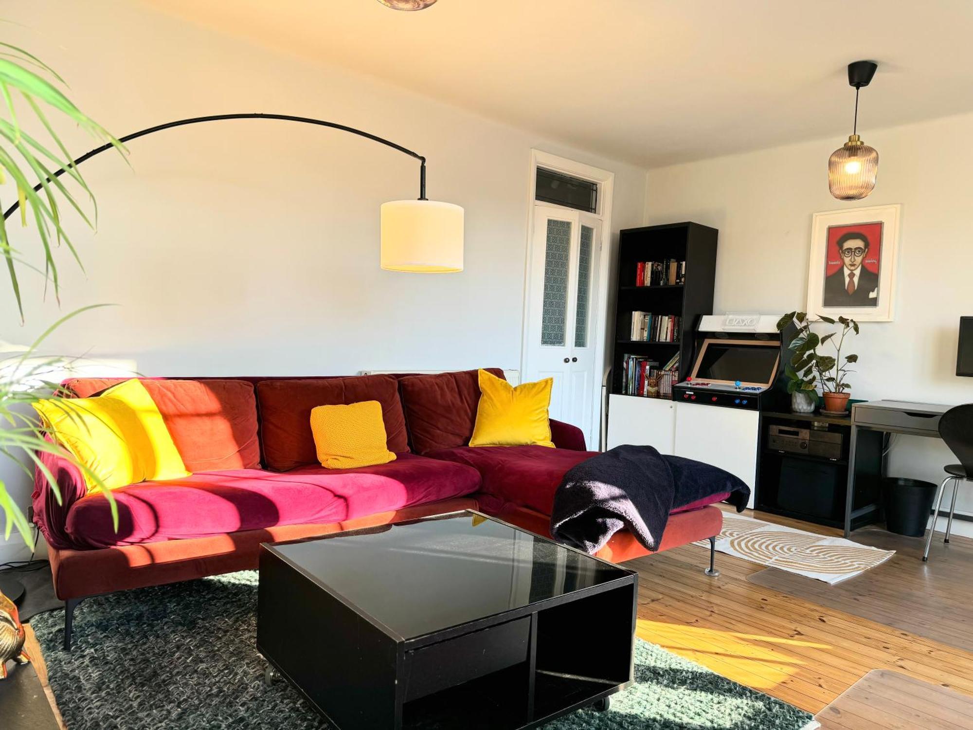 The Gem - Character Flat With Parking