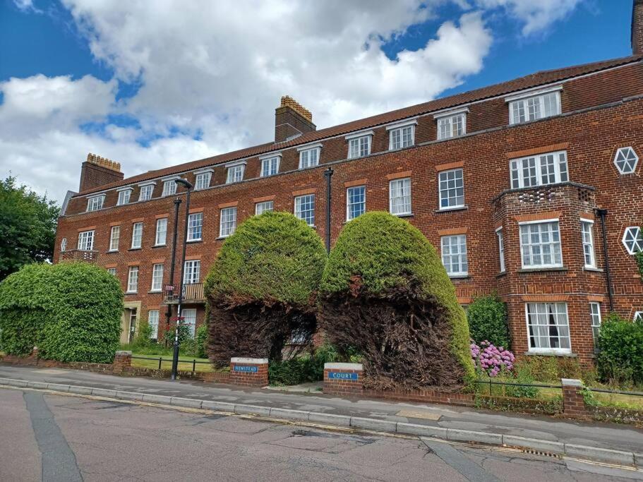 The Gem - Character Flat With Parking *